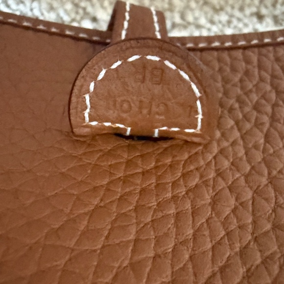 New Hermes Taurillon Clemence Amazone Evelyne TPM 16 Gold w/White Stich/PHW - Picture 8 of 10